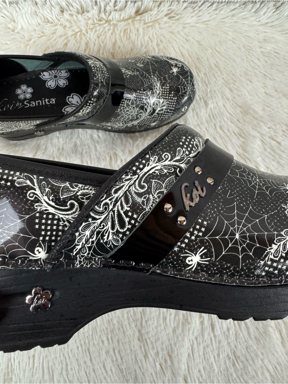 Sanita Koi Black Halloween Clogs 7 Spooky Spiderweb Cat Eyes Spider 38 Goth Punk - Picture 7 of 10